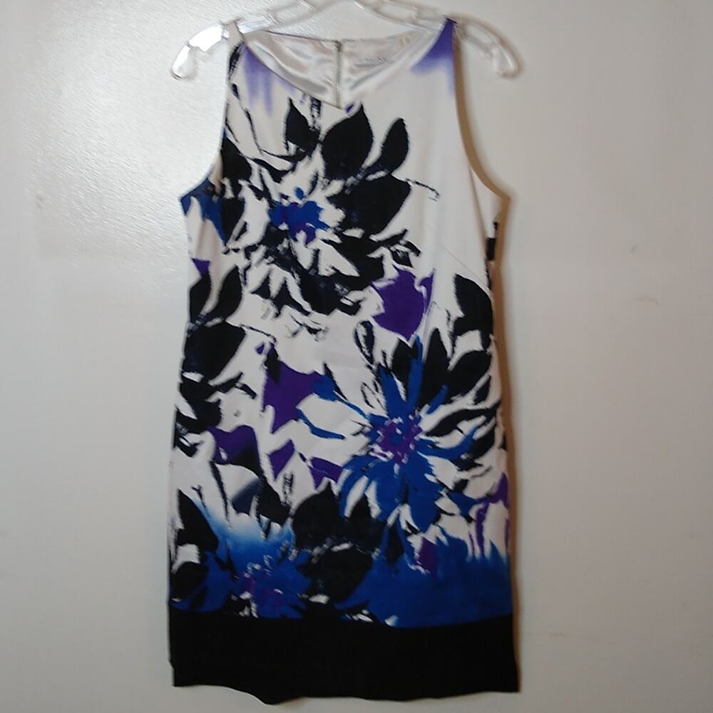 T Tahari women's size 6 abstract floral sleeveless dress. Career or Party